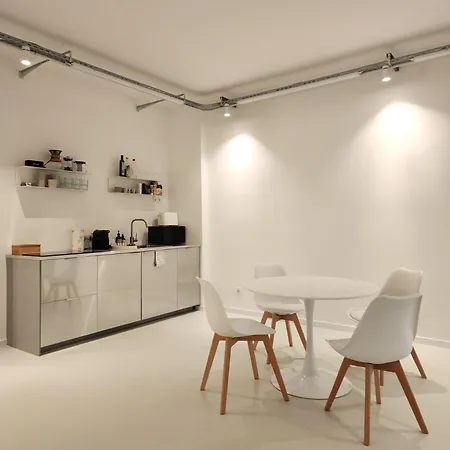 Nook X Salon - Gallery-apartment In Friedrichshain * Berlin