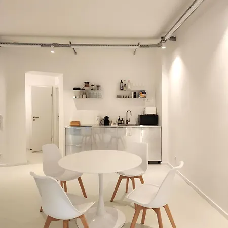 Nook X Salon - Gallery-apartment In Friedrichshain Apartment *