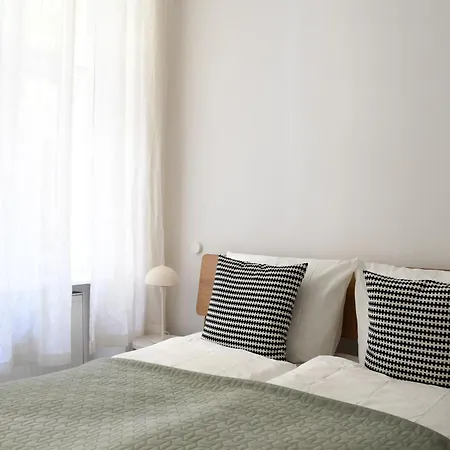 Nook X Salon - Gallery-apartment In Friedrichshain Apartment