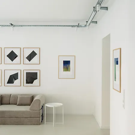 Nook X Salon - Gallery-apartment In Friedrichshain