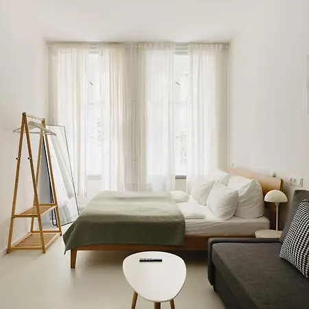 Nook X Salon - Gallery-apartment In Friedrichshain Apartament