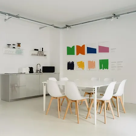 Nook X Salon - Gallery-apartment In Friedrichshain Apartment