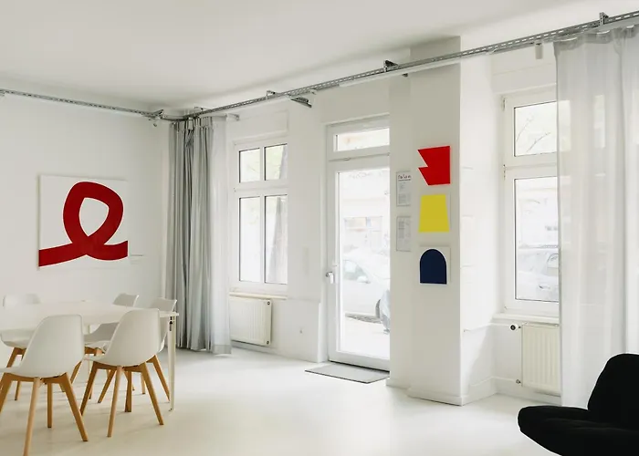 Apartment Nook X Salon - Gallery-apartment In Friedrichshain