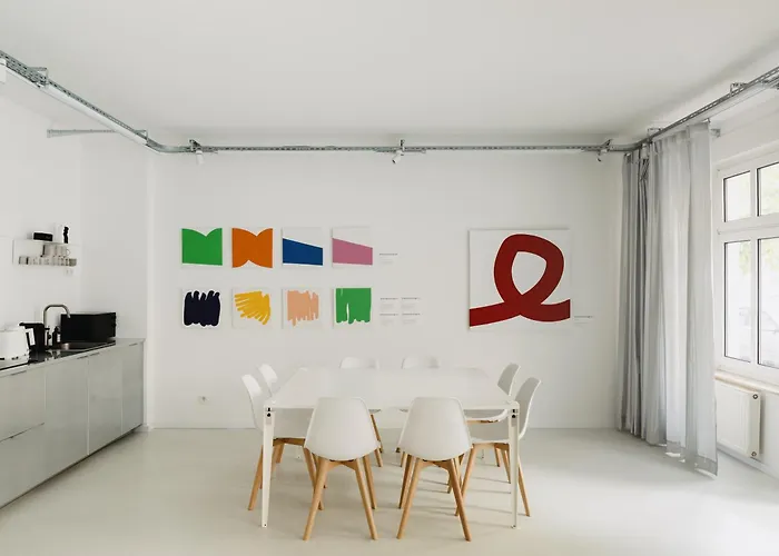 Nook X Salon - Gallery-apartment In Friedrichshain *