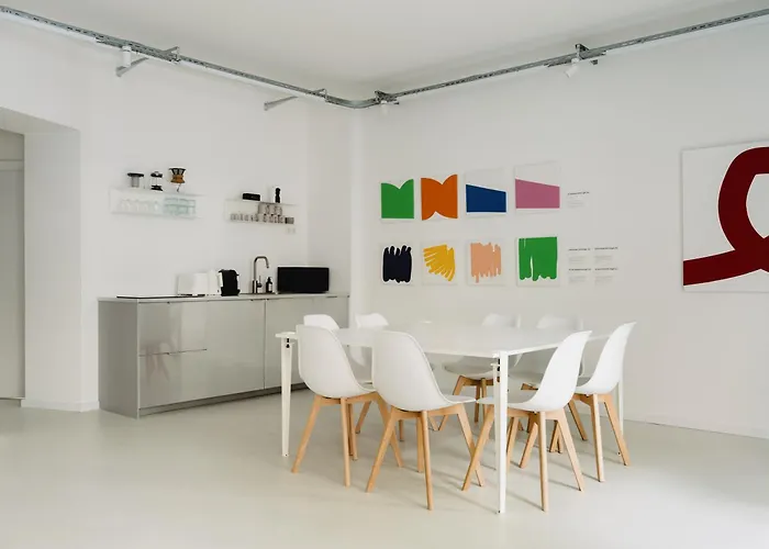 Nook X Salon - Gallery-apartment In Friedrichshain Apartment
