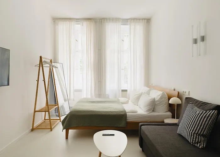 Nook X Salon - Gallery-apartment In Friedrichshain Apartamento