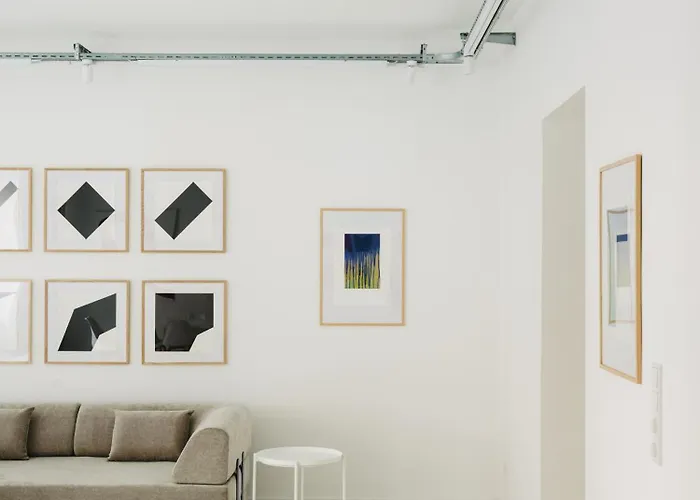 Nook X Salon - Gallery-apartment In Friedrichshain