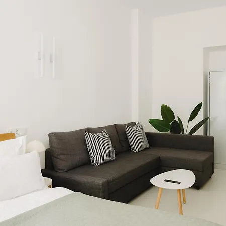 Nook X Salon - Gallery-apartment In Friedrichshain 베를린